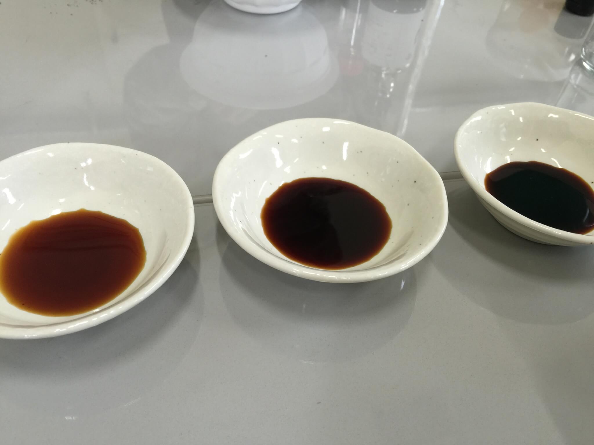 野村醤油さんで体験する醤油味比べ